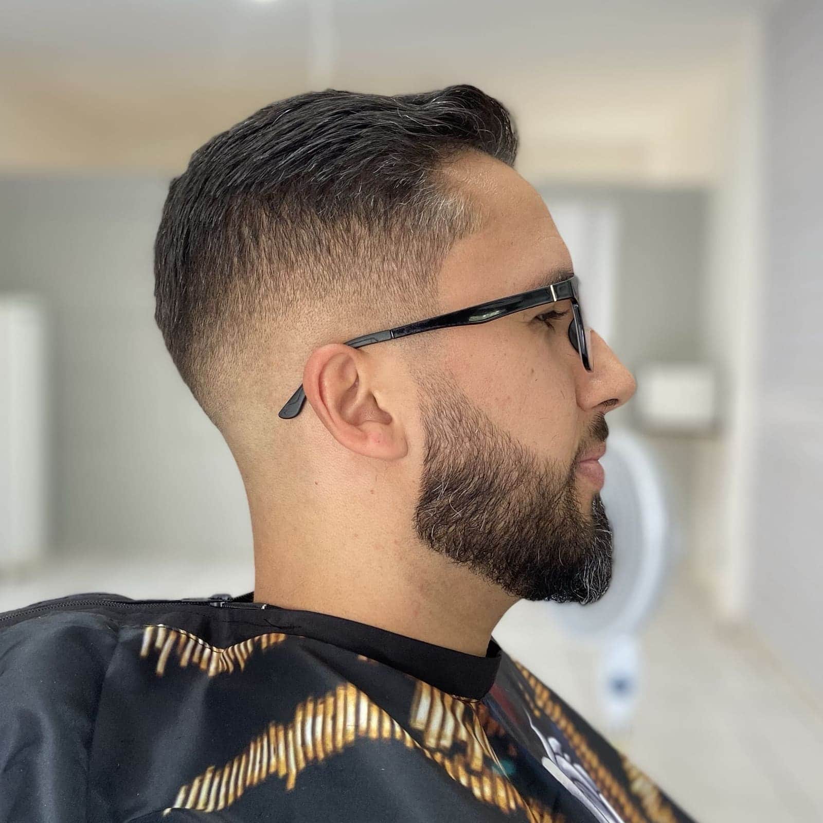 Cabelo, Barba & Sobrancelha na Dom Elii Barbershop, Curitiba