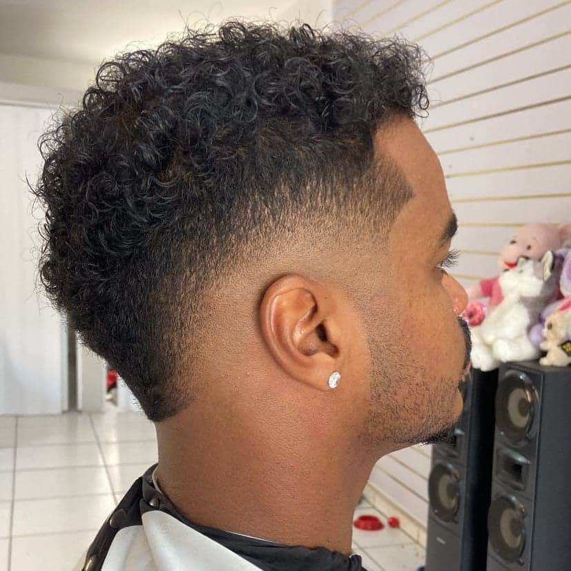 Corte de Cabelo na Dom Elii Barbershop, Curitiba